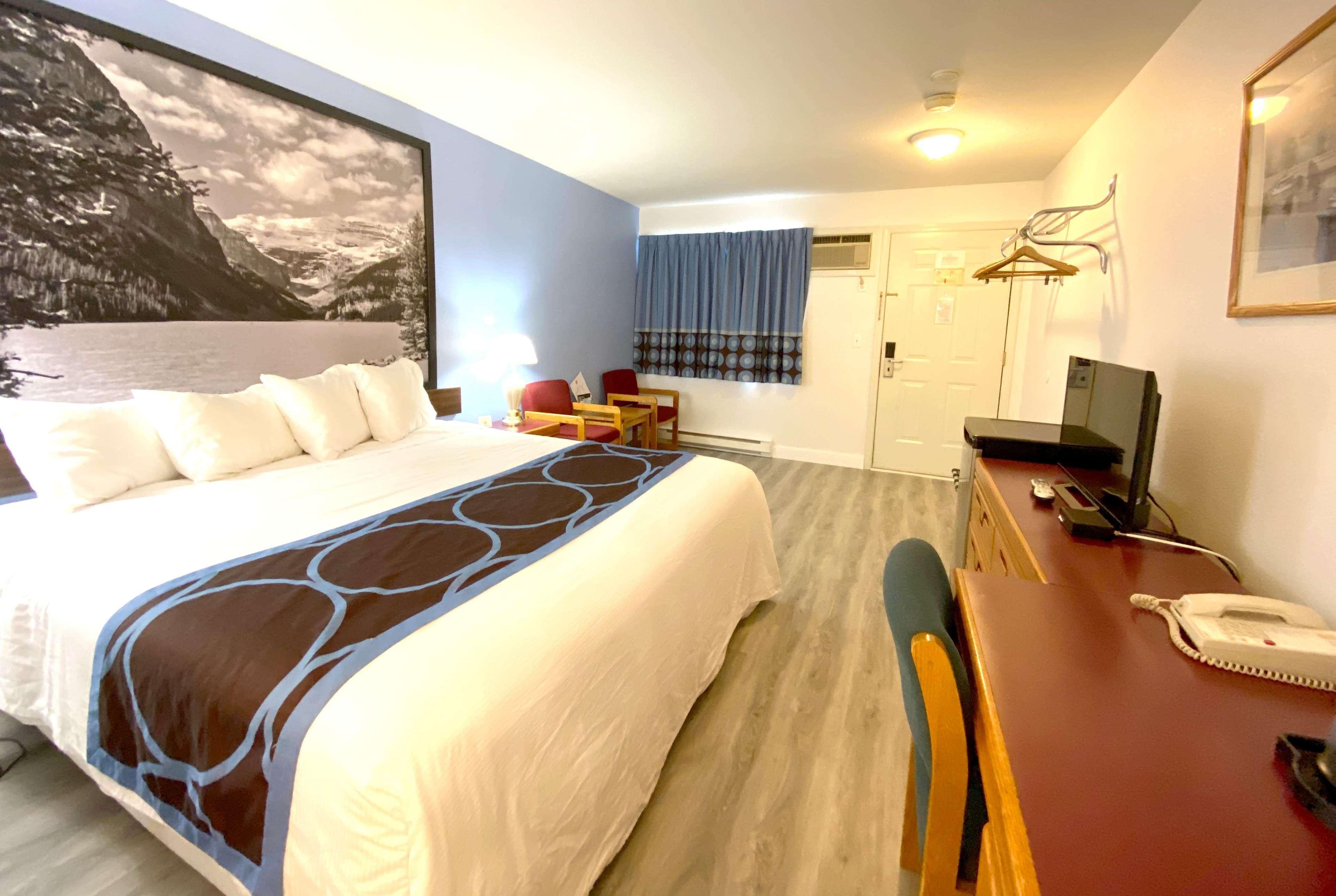 מלון Super 8 By Wyndham סיקמוס מראה חיצוני תמונה