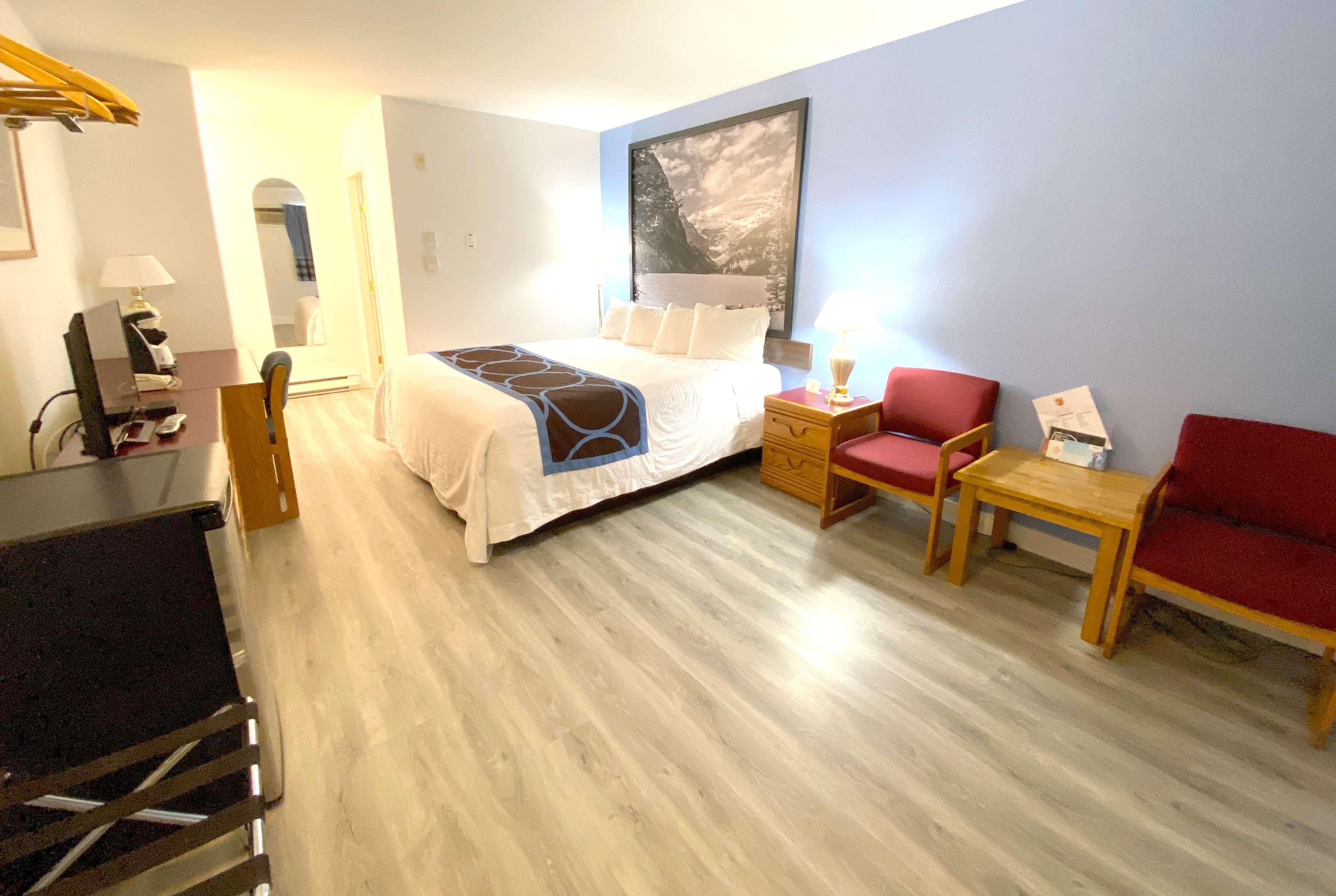 מלון Super 8 By Wyndham סיקמוס מראה חיצוני תמונה