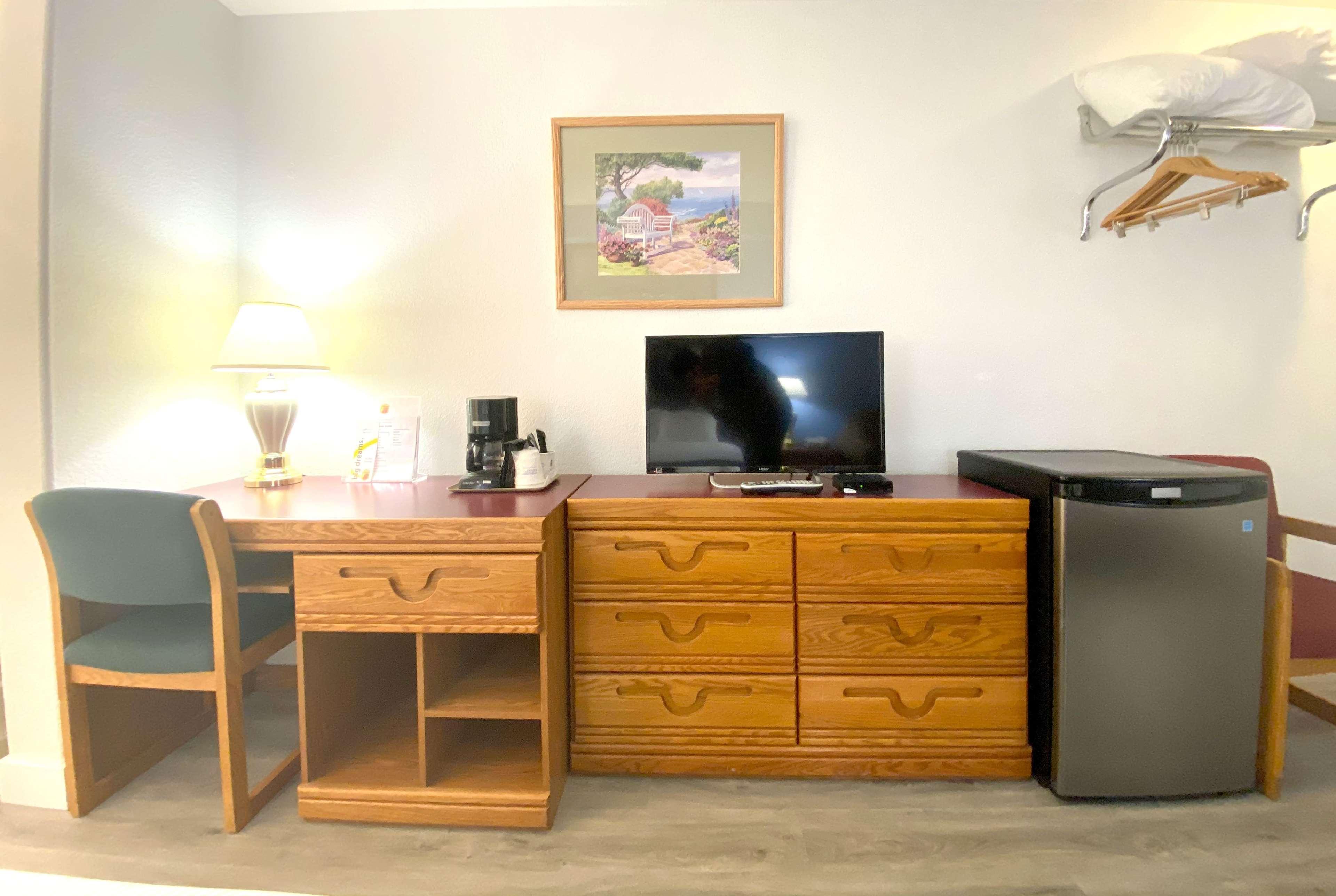 מלון Super 8 By Wyndham סיקמוס מראה חיצוני תמונה